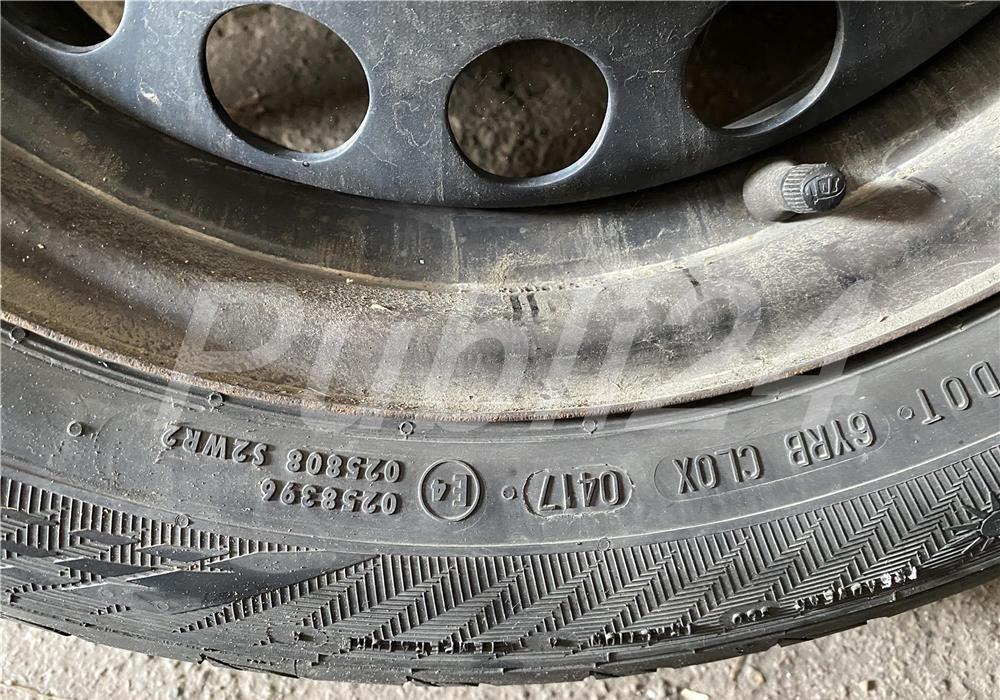 Vand 4 jante cu anvelope de vara Opel