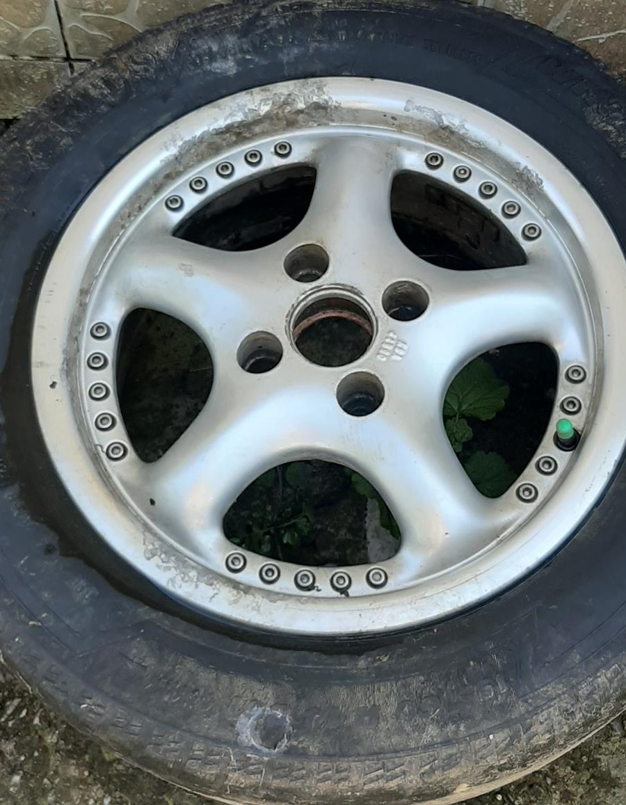 Vand 4 jante de aluminiu R14