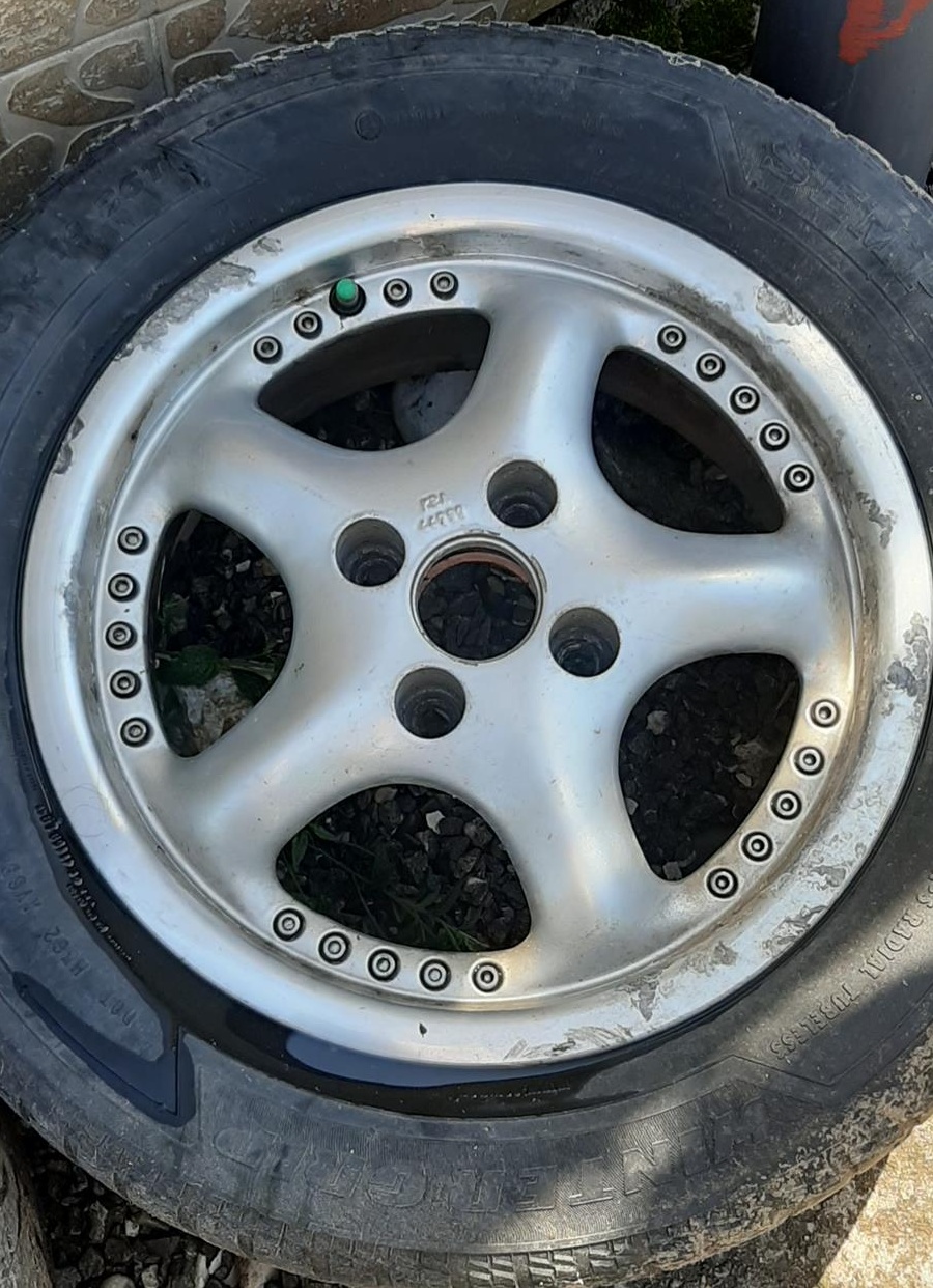 Vand 4 jante de aluminiu R14