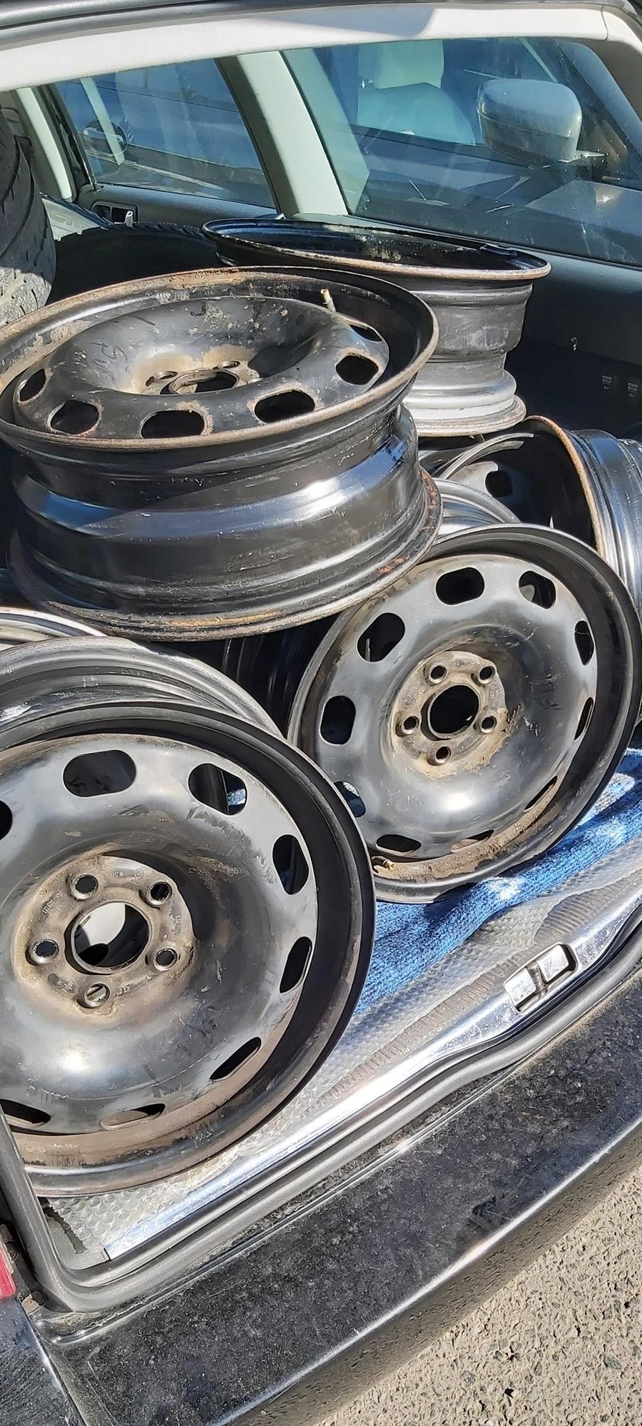 Vand 4 jenti tabla 5x100-r15 de la vw Golf 4