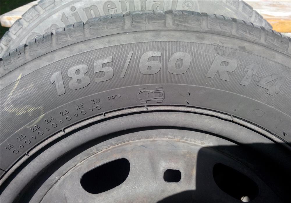 VÂND 5 ROŢI (jante cu anvelope): 4 buc 185/60R14, 1 buc 175/65R14