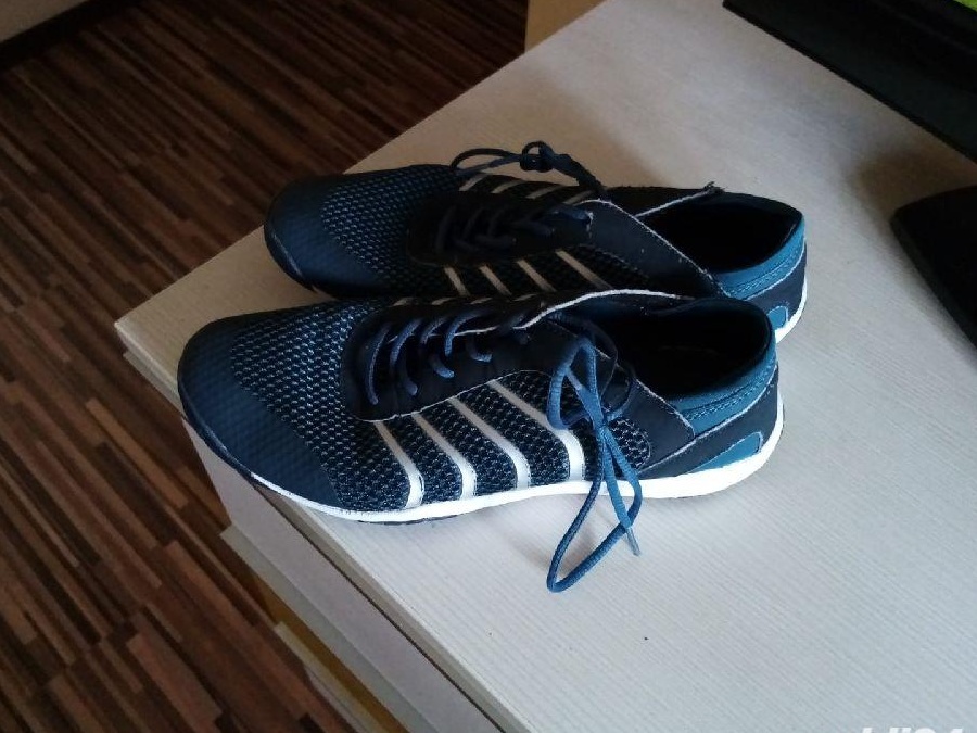 Vând adidas crane originali mărimea 38/39