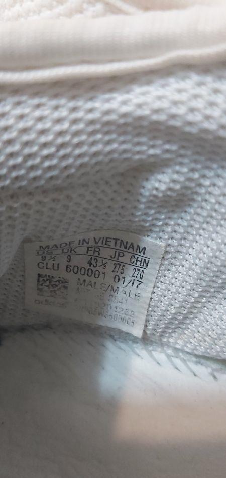 Vând adidași bărbați mar.43 marca ADIDAS originalimar 43,din pânză de coton