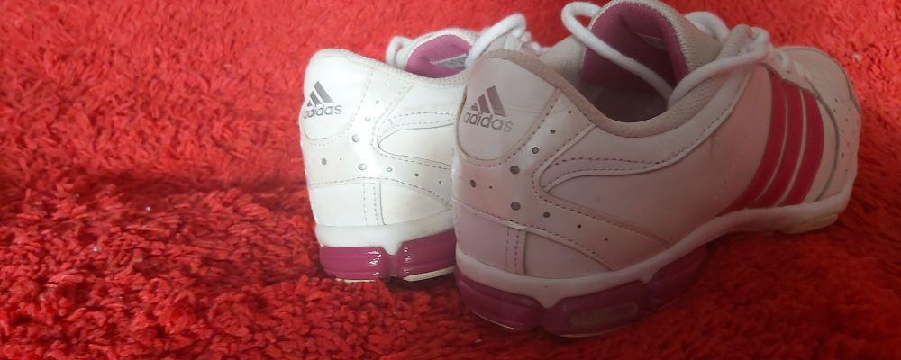 VÂND ADIDAȘI DAMĂ MAR.40 ORIGINALI ADIDAS DIN PIELE NATURALĂ