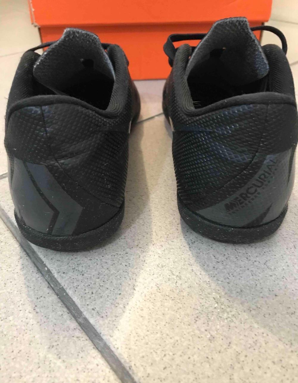 Vând adidași Nike Mercurial