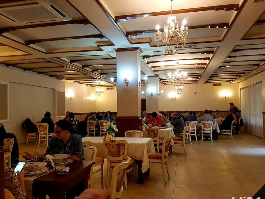 VAND AFACERE LA CHEIE -RESTAURANT