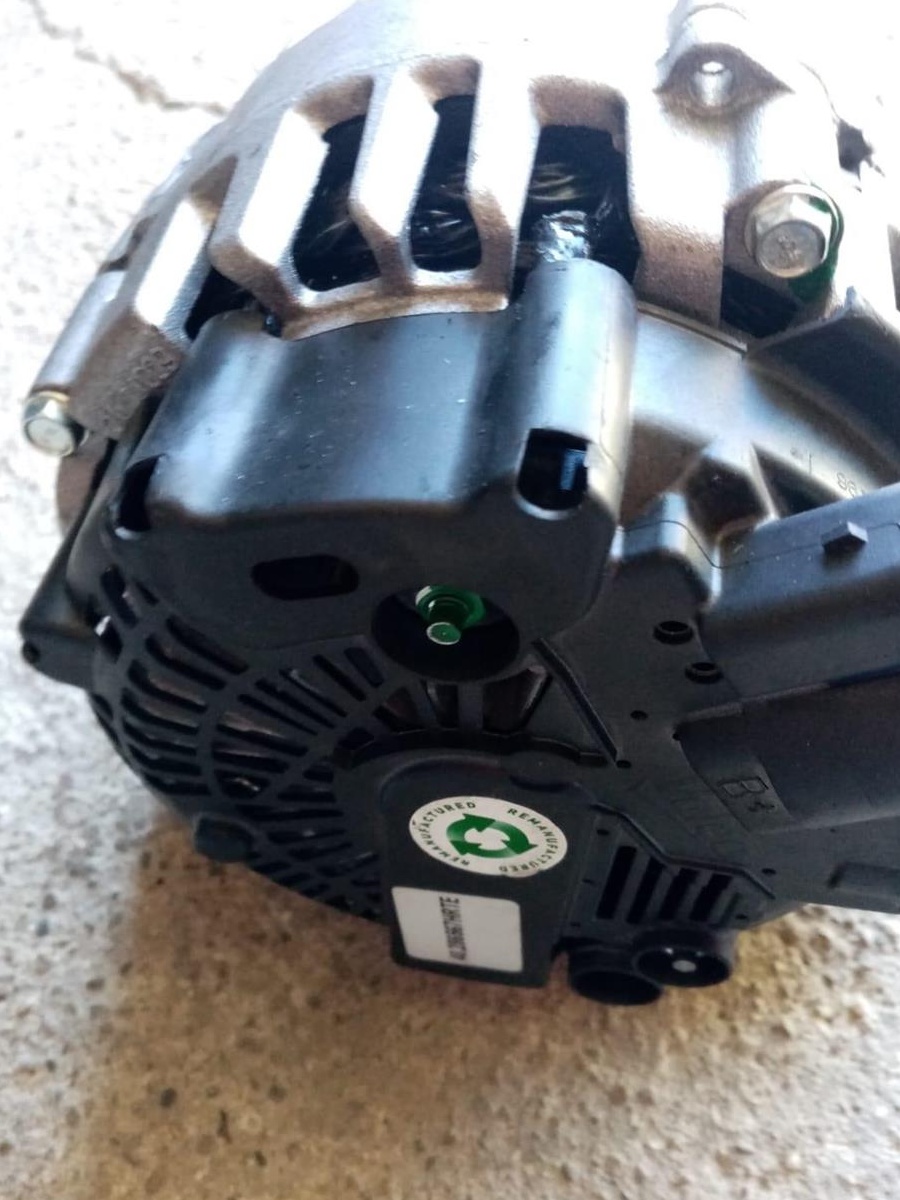 Vând alternator Citroen C4