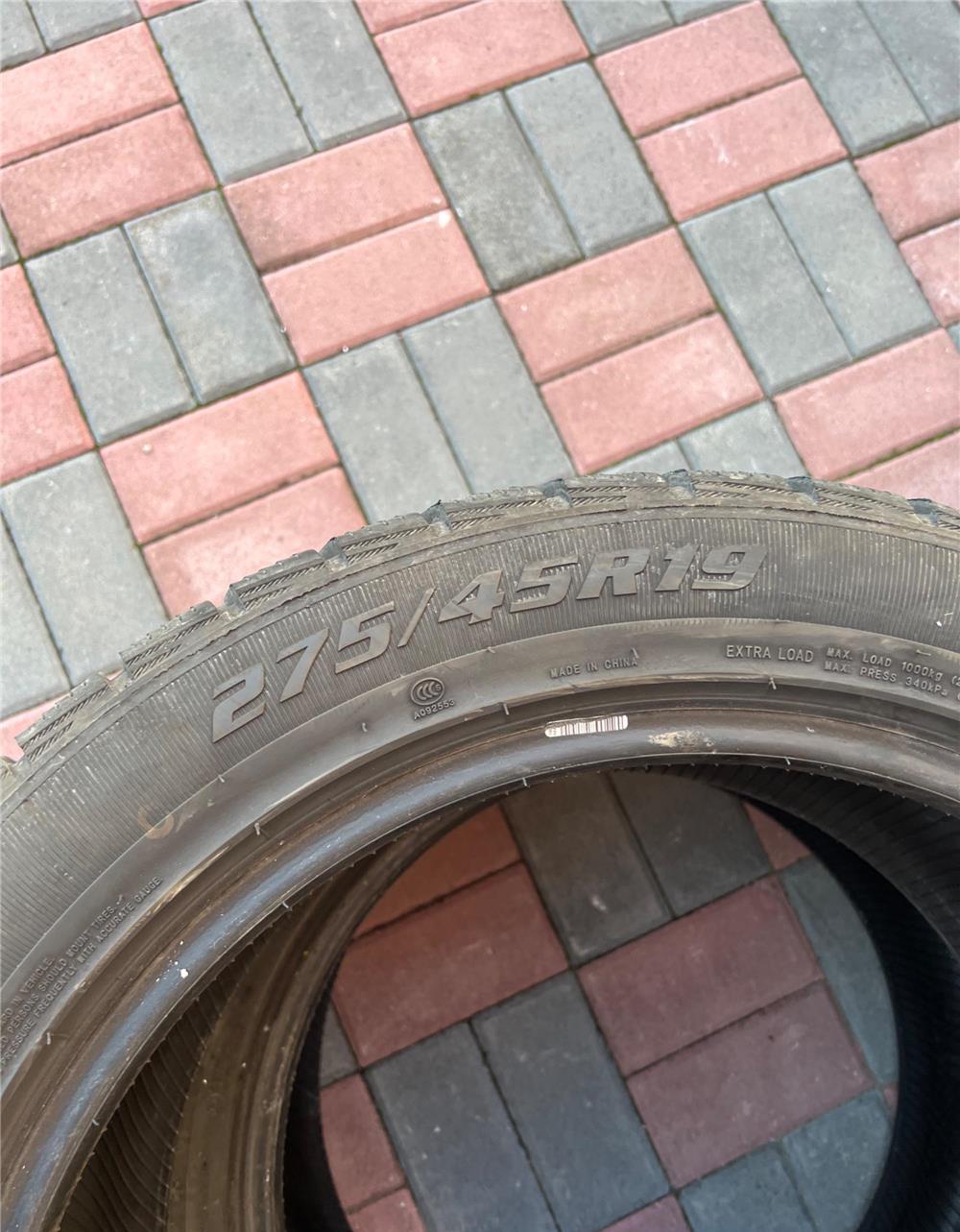 Vand anvelope de iarna  Touareg , mărimea FRC78 275/45R19 108V
