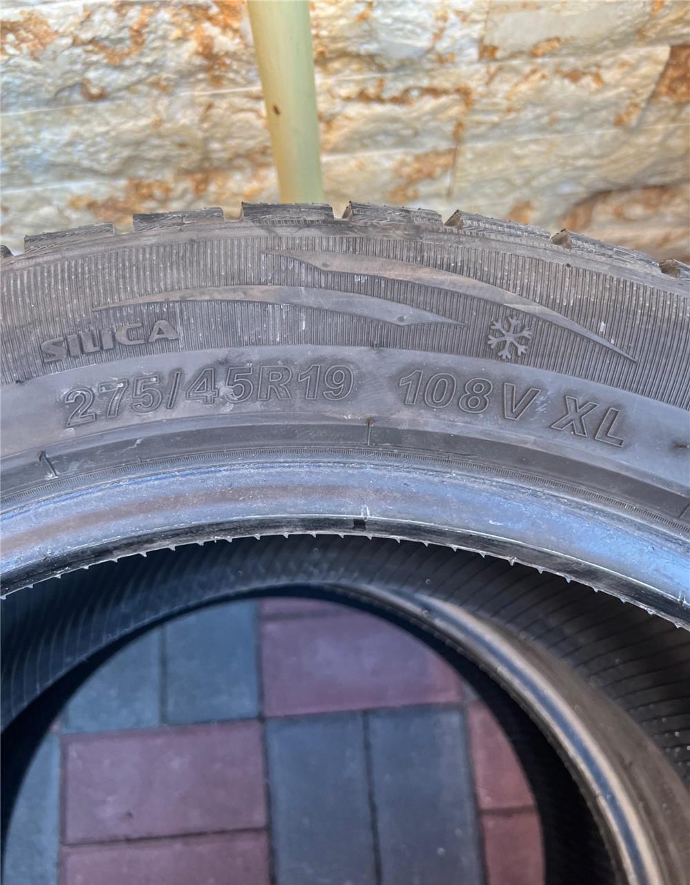 Vand anvelope de iarna  Touareg , mărimea FRC78 275/45R19 108V