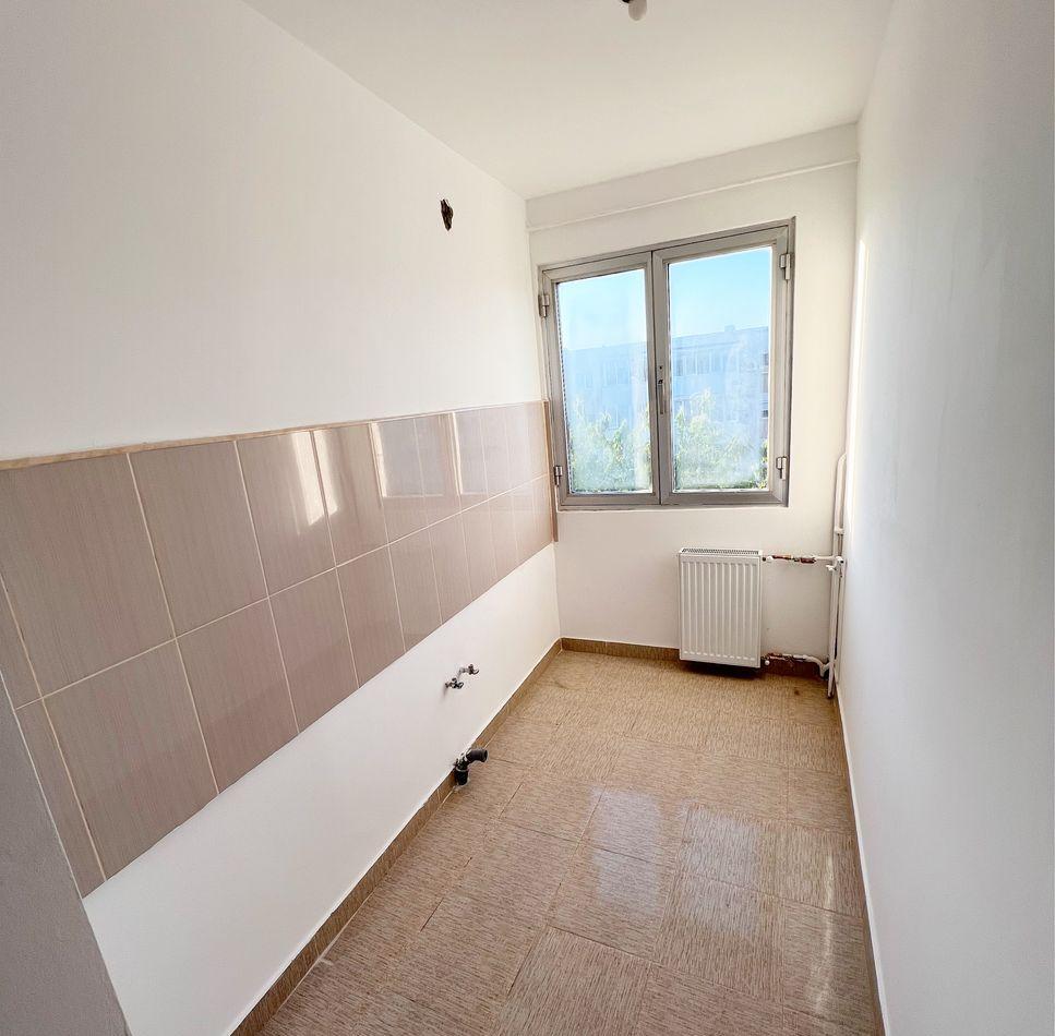 Vand ap 3 camere Bd Liviu Rebreanu