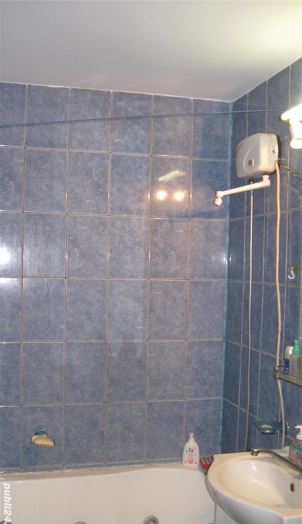 Vand Ap cu 3 camere ultracentral si superfinisat in Campia Turzii