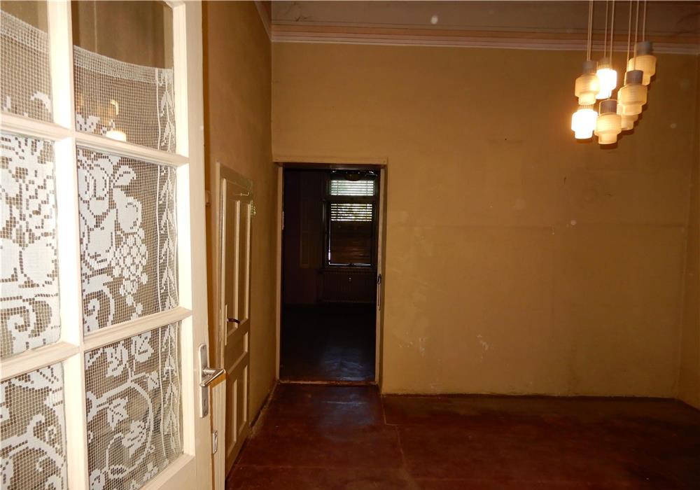 Vand apart.2 cam.mari,st.88 mp.la casa,pretabil Birouri,Cabinete,etc,str.Lacului