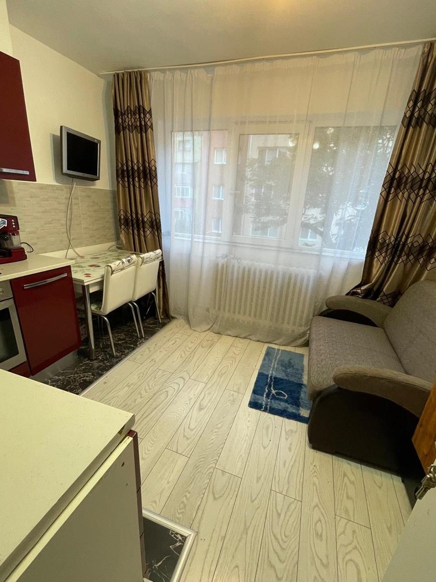 Vand Apartament 1 camera decomandat 32 mp