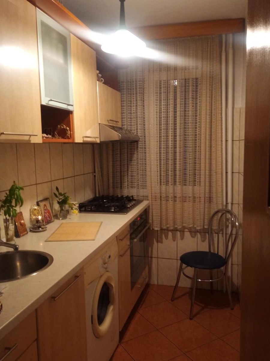 Vând apartament 2 camere , 55000 euro, Pitești,zona Kaufland Exercitiu.