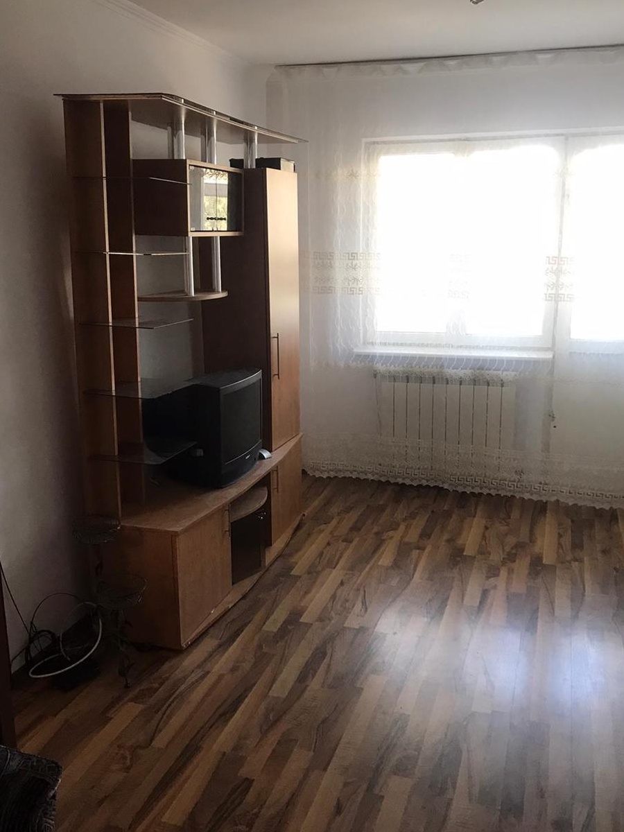Vand apartament 2 camere Barlad
