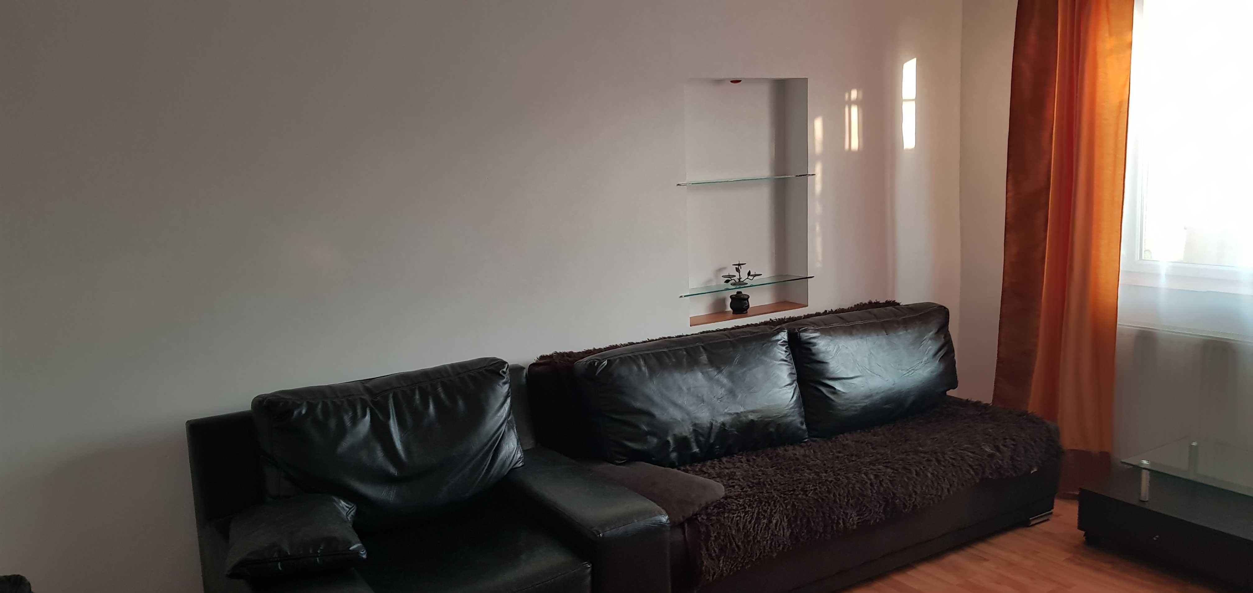Vand apartament 2 camere central