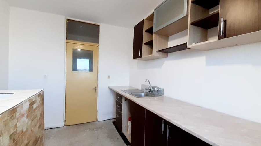 Vând apartament 2 Camere, decomandat 54 mp zona Crihala-Aeroport