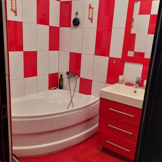 Vând apartament 2 camere, Floresti,  str.  Porii