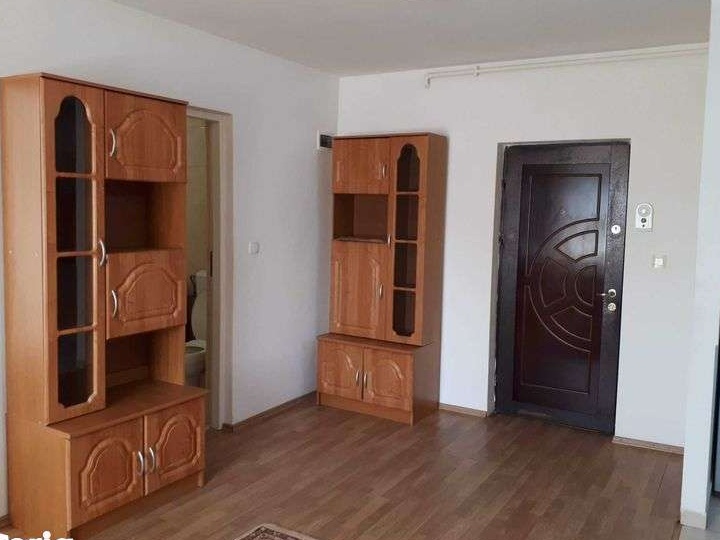 Vand apartament 2 camere in floresti str gheorghe doja