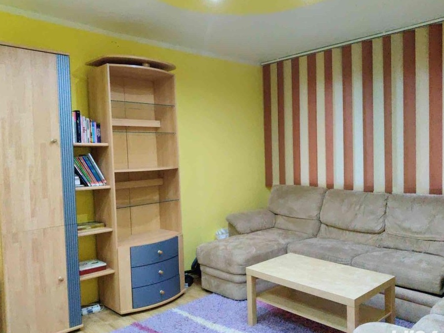 Vand apartament 2 camere, parter, zona ,, Spital Judetean"