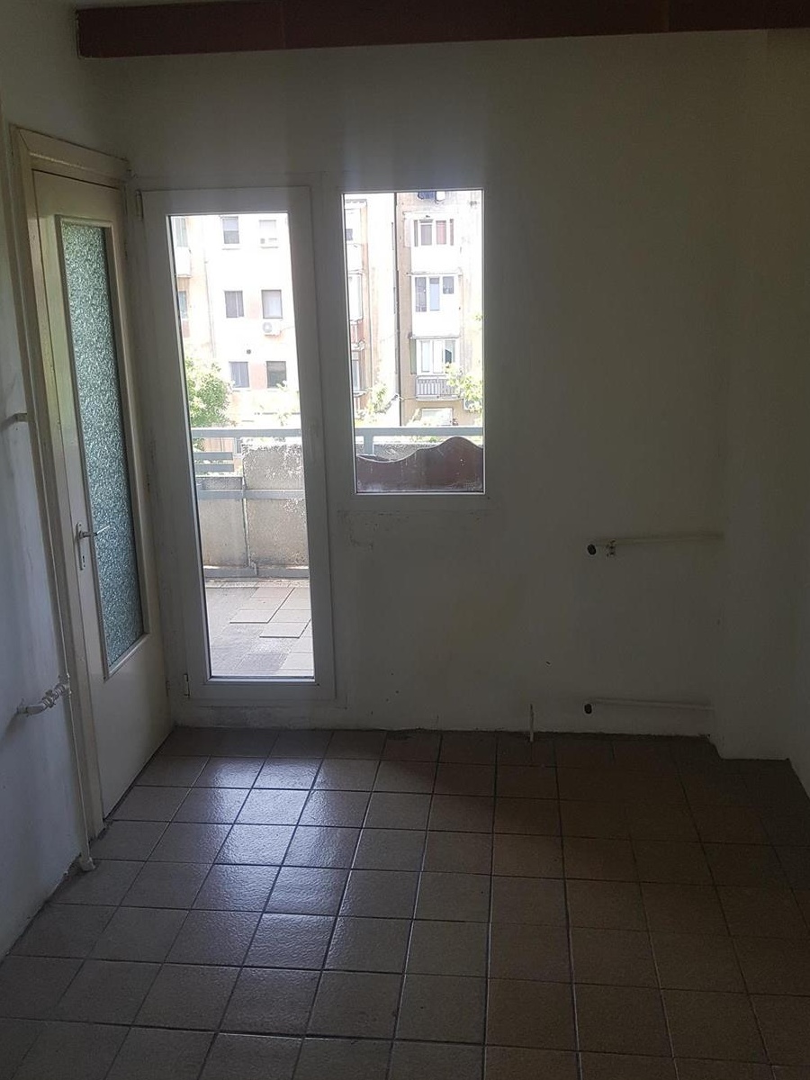 vand apartament 2 camere str telegrafului D16