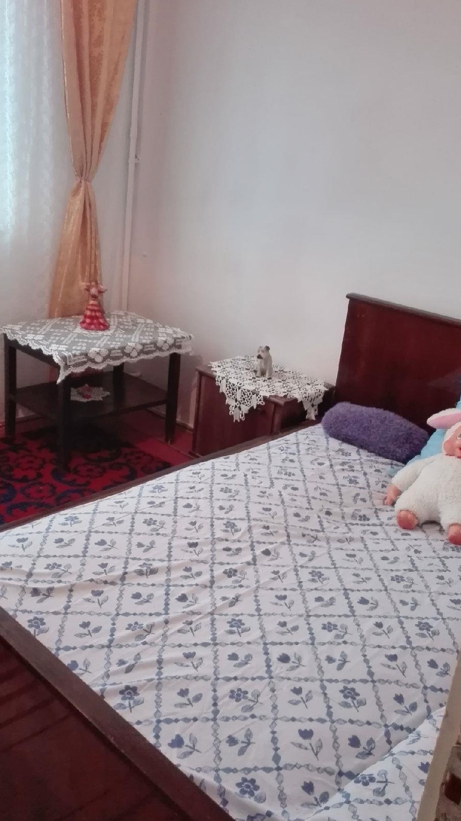 Vând apartament 2 camere suprafață 45m parțial mobilat preț 12000mi euro