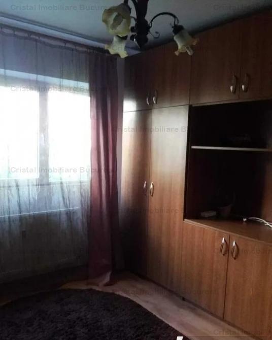 Vand Apartament 2 camere zona 1 Decembrie 1918