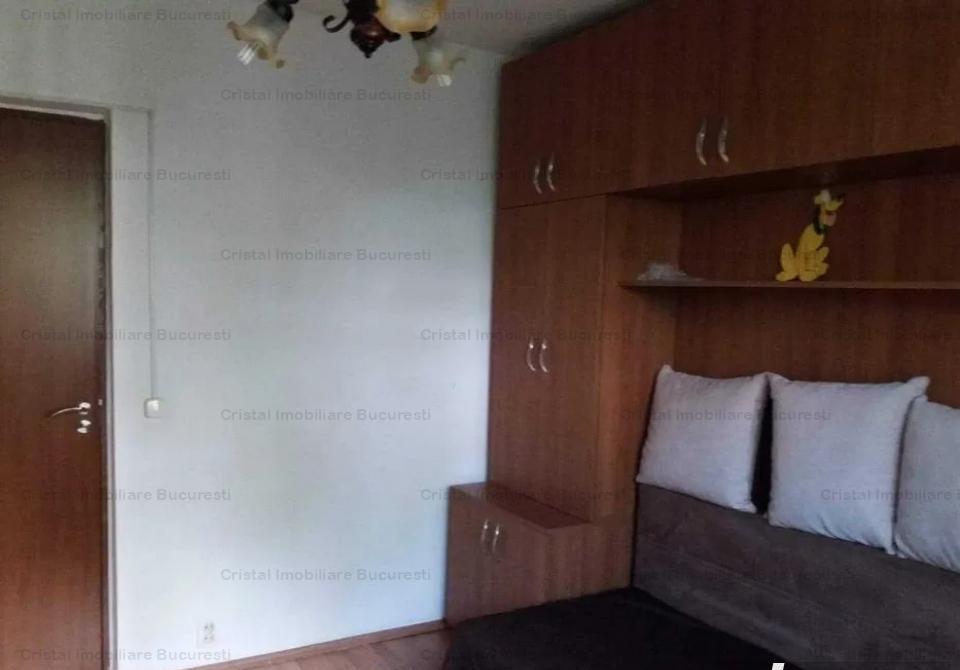 Vand Apartament 2 camere zona 1 Decembrie 1918