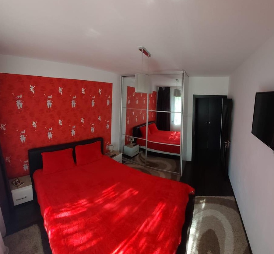 Vand Apartament 2 Camere,mobilat/utilat, in Tiglina 1,Centrala Termica
