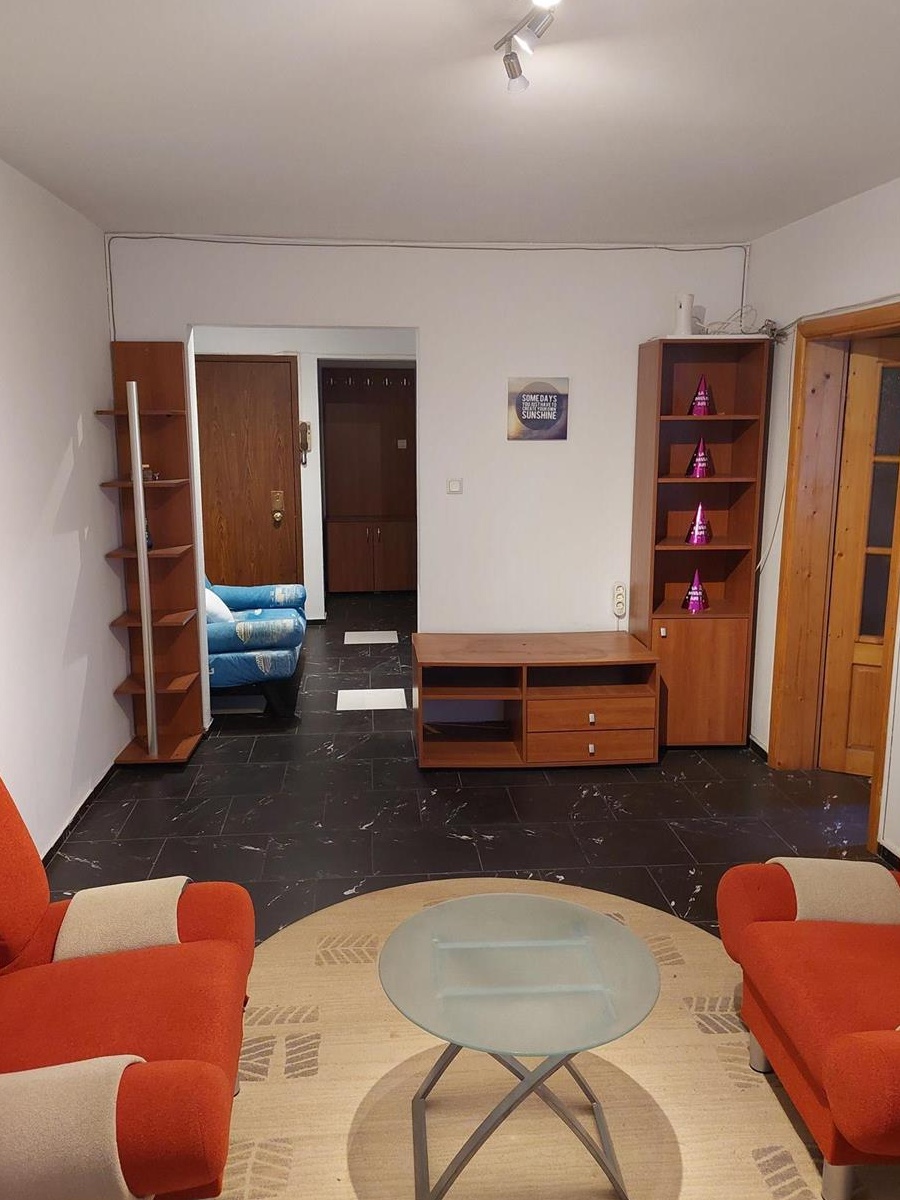 Vand apartament 3 camere Complex Studentesc