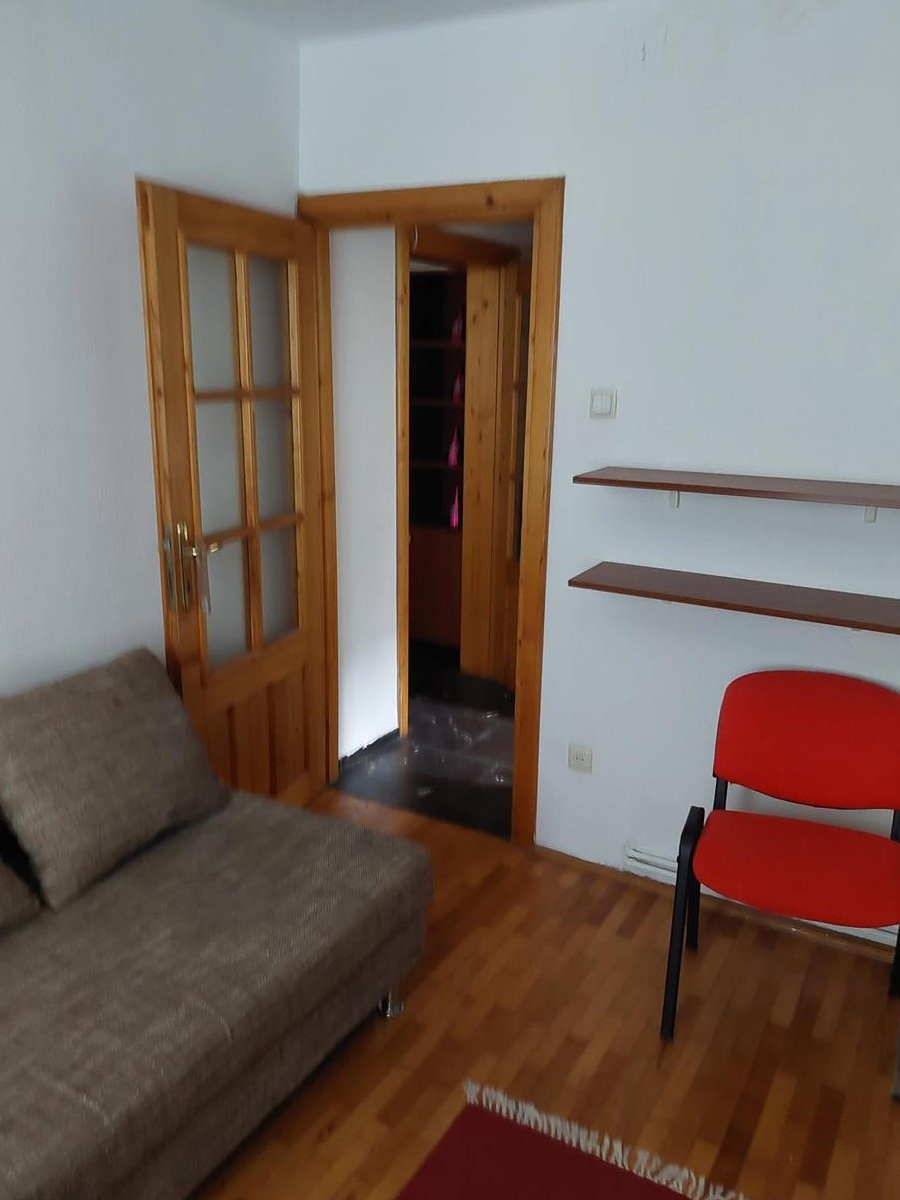 Vand apartament 3 camere Complex Studentesc