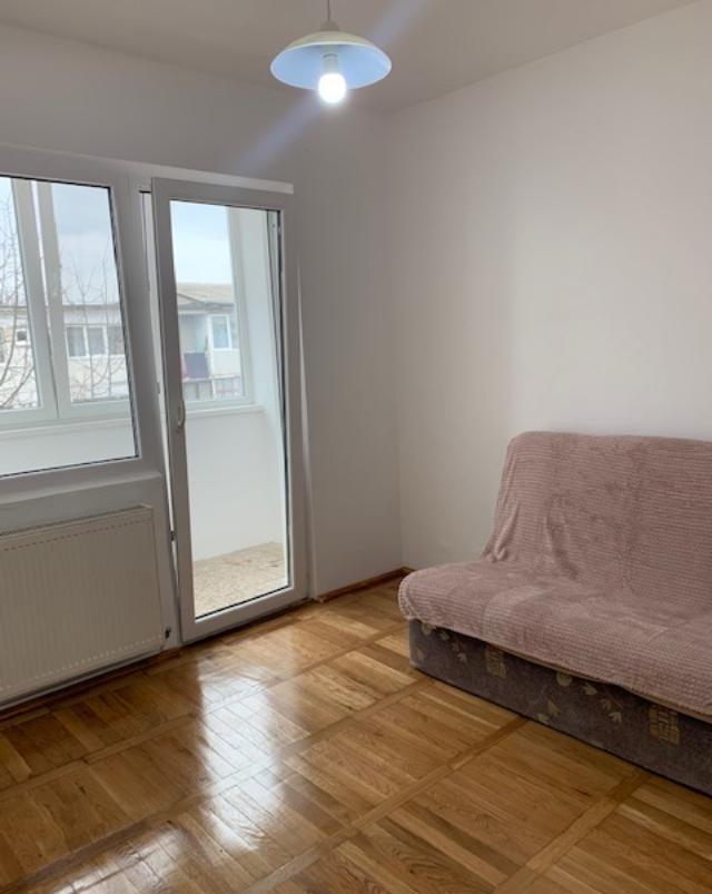 Vand apartament , 3 camere , Micro 3
