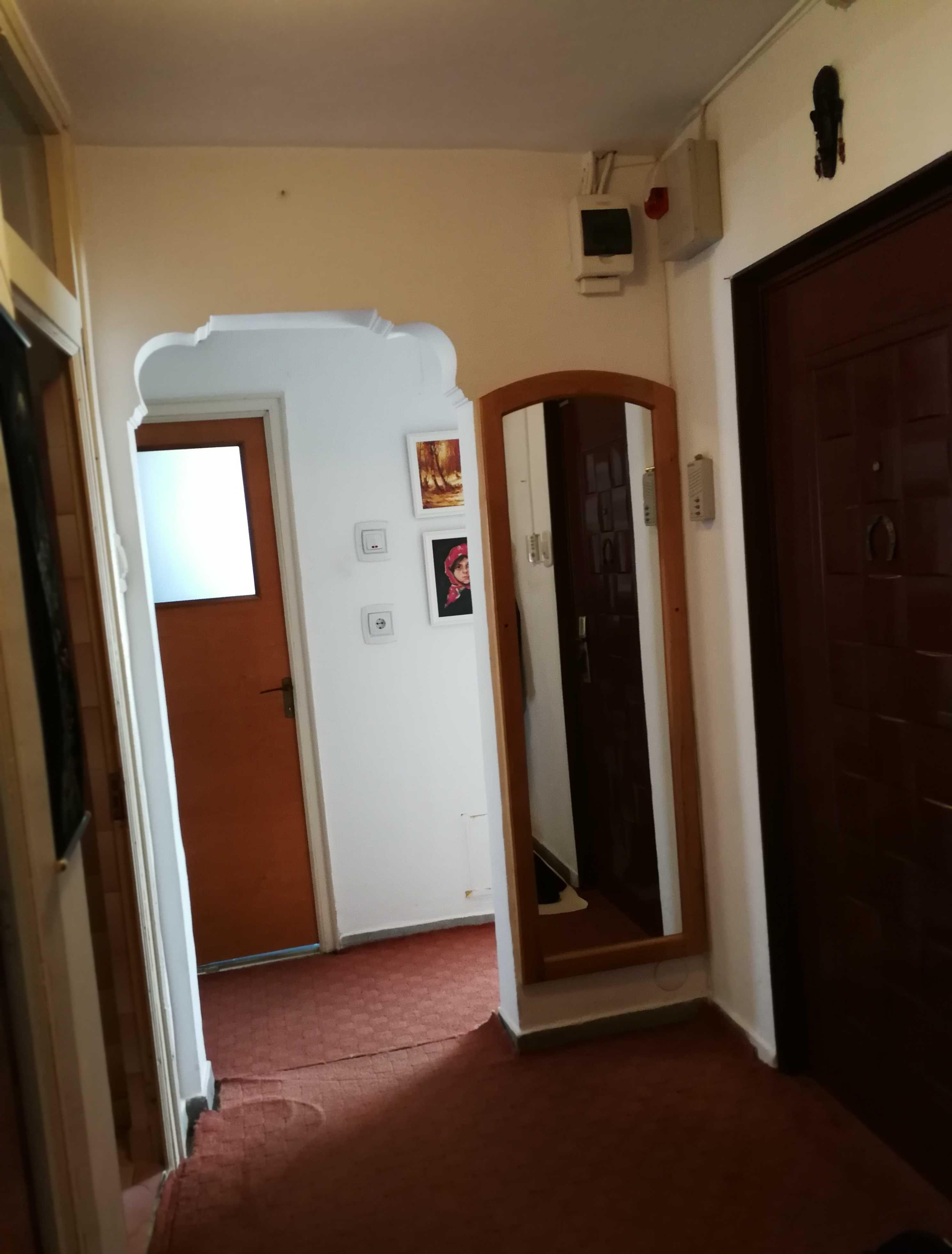 Vand Apartament 3 camere Pitesti Popa Șapcă