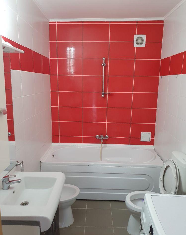 Vand apartament 3 camere Prima Nufarul