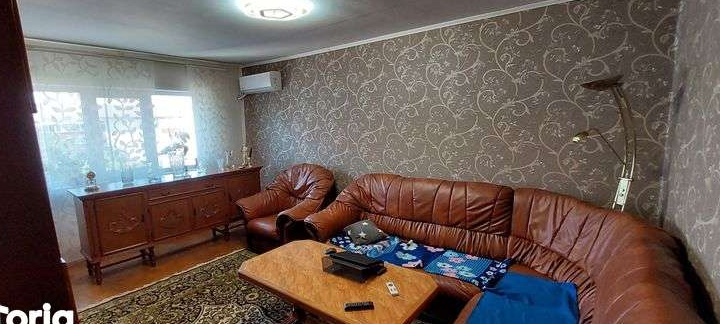 Vand apartament 3 camere zona Bucovinei