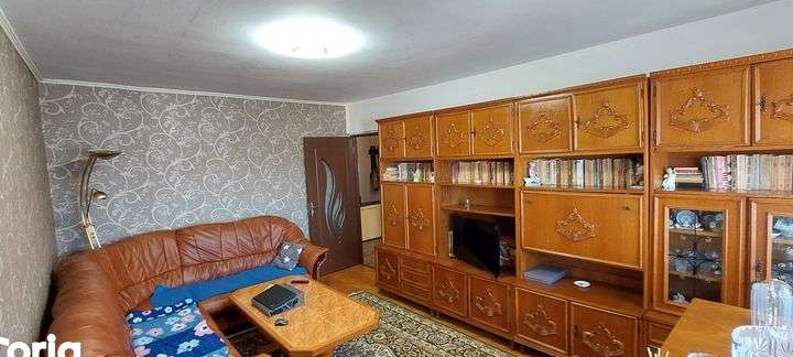 Vand apartament 3 camere zona Bucovinei