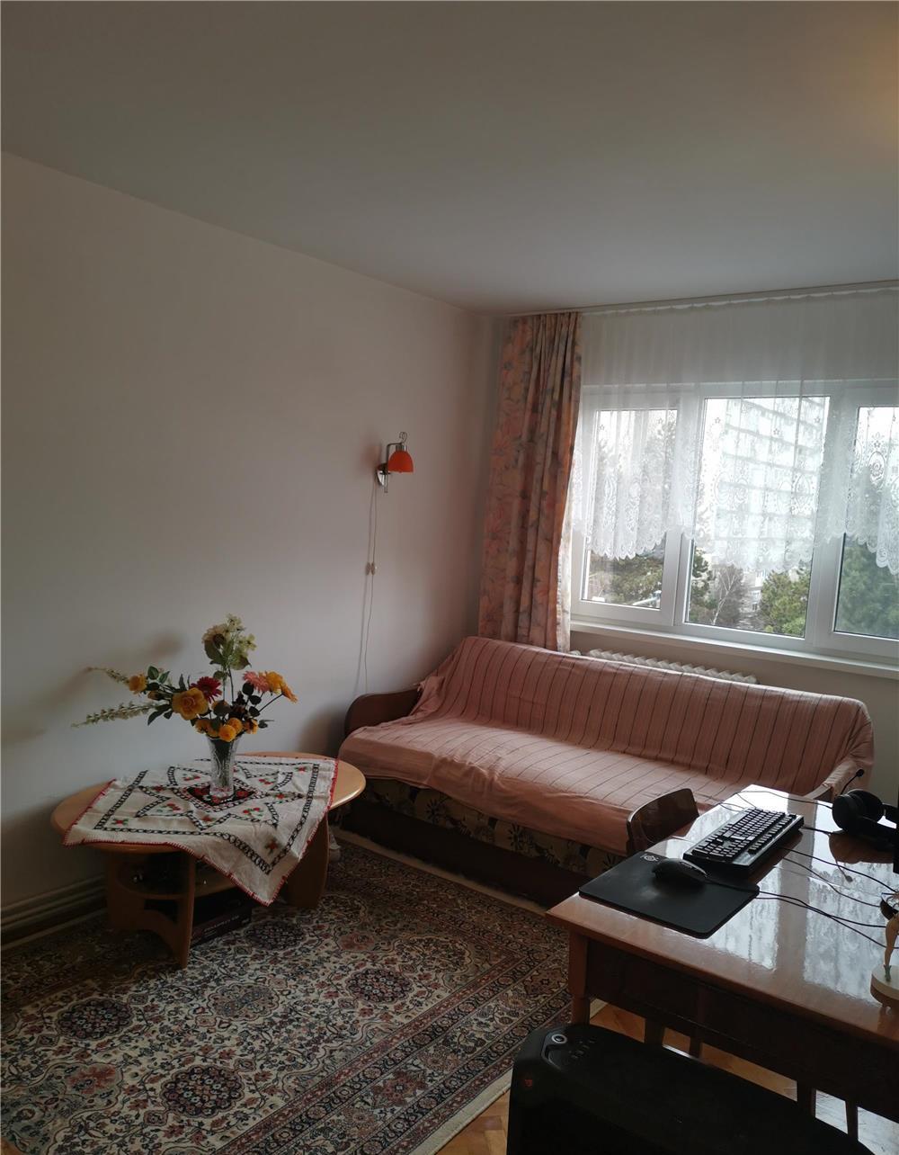 Vand apartament 3 camere zona Manastur.