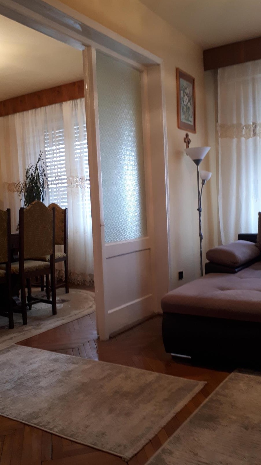 Vand apartament 4 camere AN mare Piata Rogerius