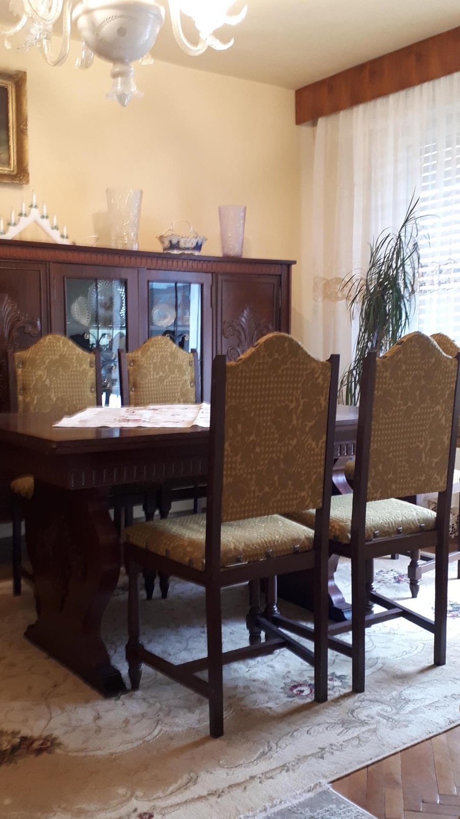 Vand apartament 4 camere AN mare Piata Rogerius