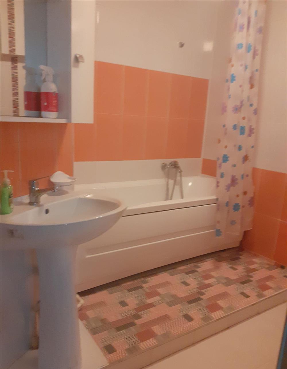 Vand apartament 70 mp, zona Anda