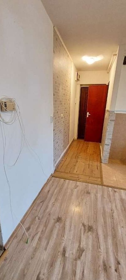 Vand apartament cu 2 camere. 36.000 euro
