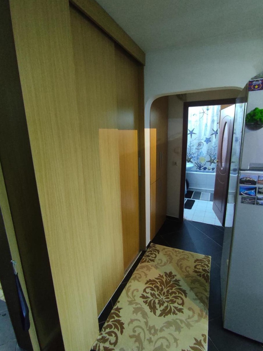 vand apartament cu 2 camere in Năvodari