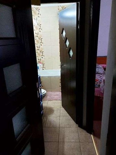 Vand apartament cu 2 camere la parter!