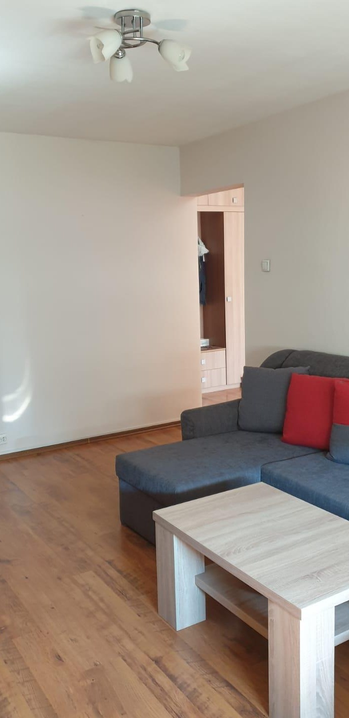 Vand apartament cu 3 camere tip PB in Rogerius