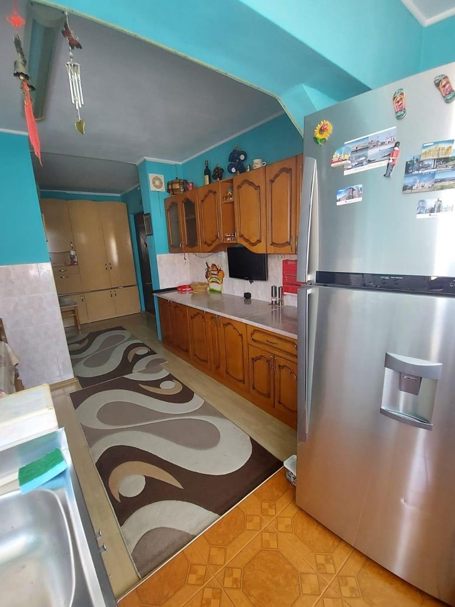 Vand Apartament cu 3 camere tip PB mare - confort sporit - zona NUFARUL - Oradea
