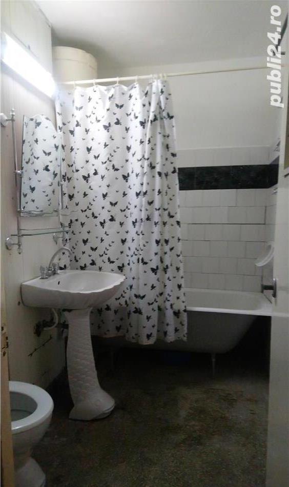 Vand apartament cu 4 camere