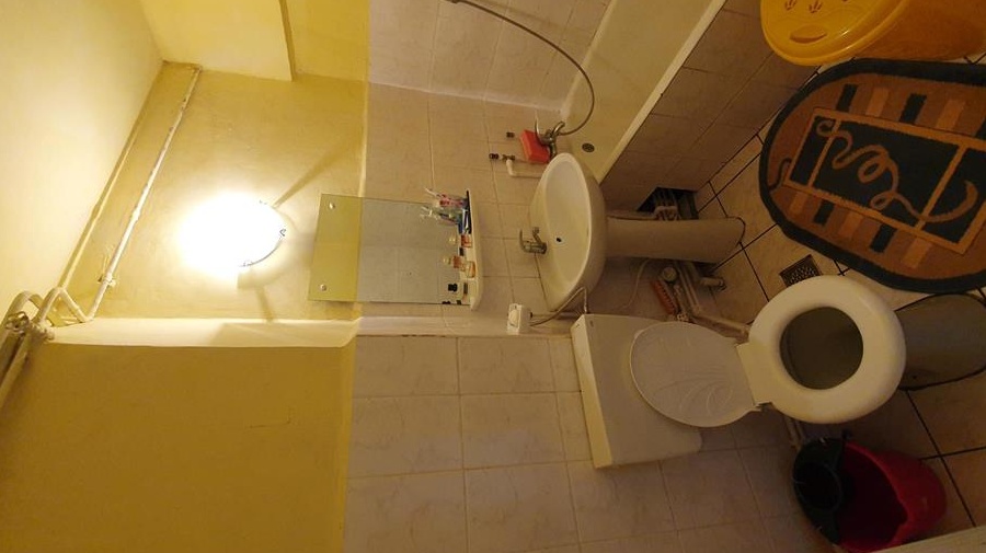 Vand apartament cu doua camere in Petrila, jud. Hunedoara