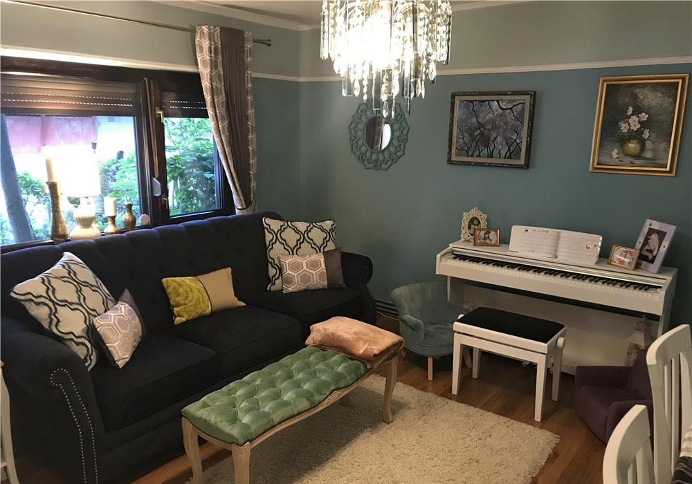 Vand apartament deosebit in zona Mircea cel Batran vedere pe doua parti