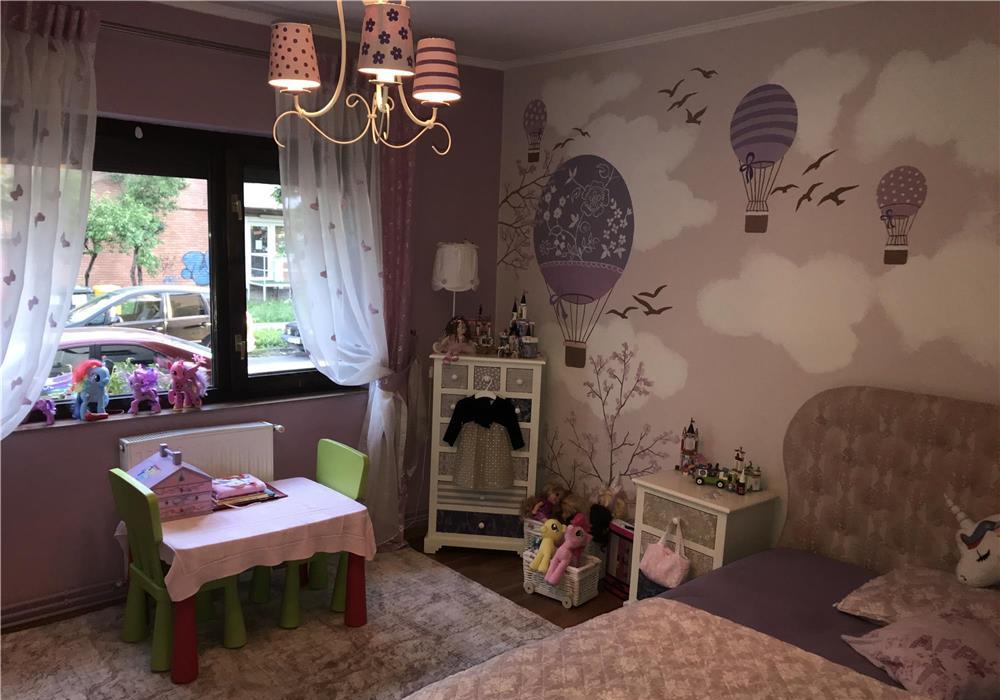 Vand apartament deosebit in zona Mircea cel Batran vedere pe doua parti