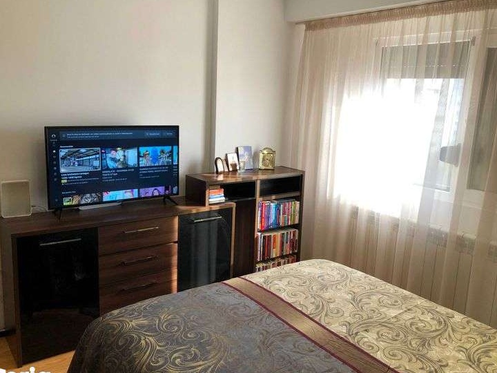 Vand apartament doua camere,Unirii Centru,62 mp (vis a vis Biblioteca)